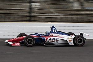 Indy 500: Kanaan al top nel Carb Day, problemi per la Patrick