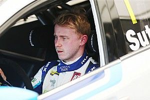 Rockingham BTCC: Sutton claims easy Race 2 win
