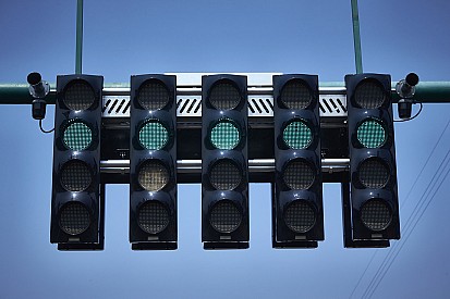 Сезон Ф1 начнется гонкой в Австрии и тремя – в Сильверстоуне?