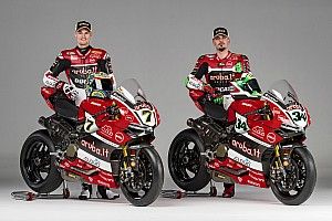 Ducati представила мотоцикл WSBK 2016 года