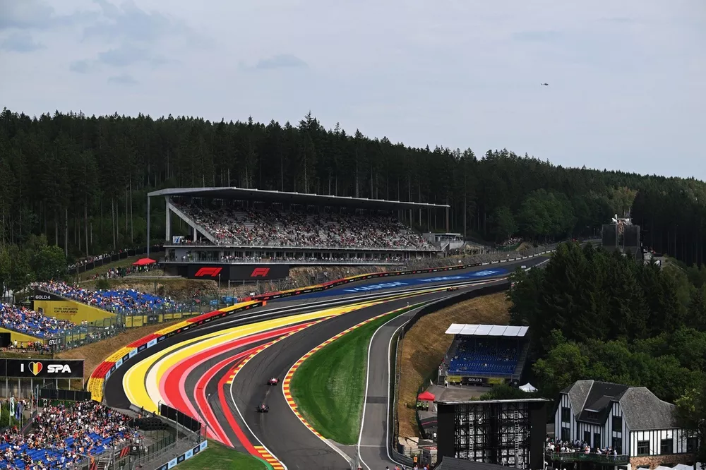Lewis Hamilton, Ferrari, Max Verstappen, Red Bull Racing