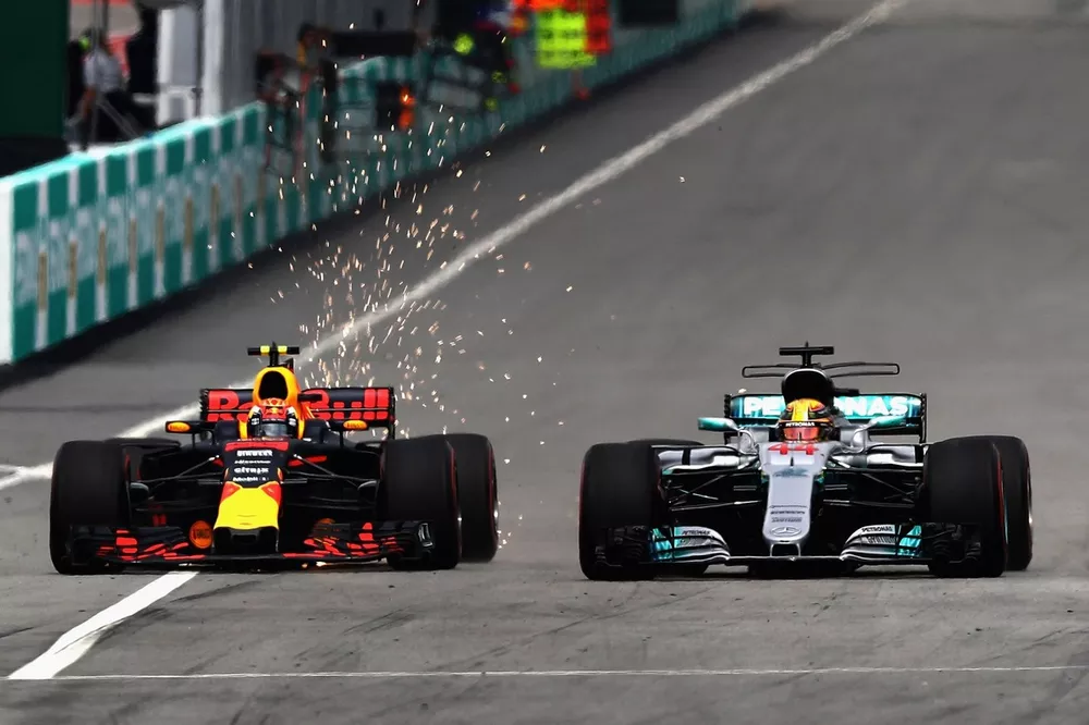 Max Verstappen, Red Bull Racing, Lewis Hamilton, Mercedes