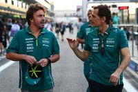 F1: Aston Martin é multada por ausência em evento, deixando fãs por "várias horas no calor"