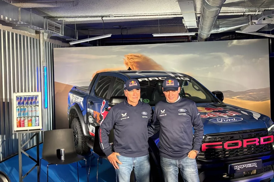 carlos-sainz-y-lucas-cruz-ford.webp