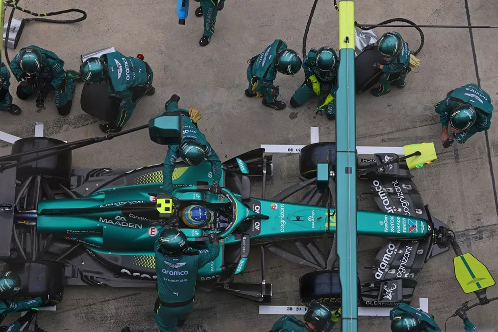 Fernando Alonso, Aston Martin Racing