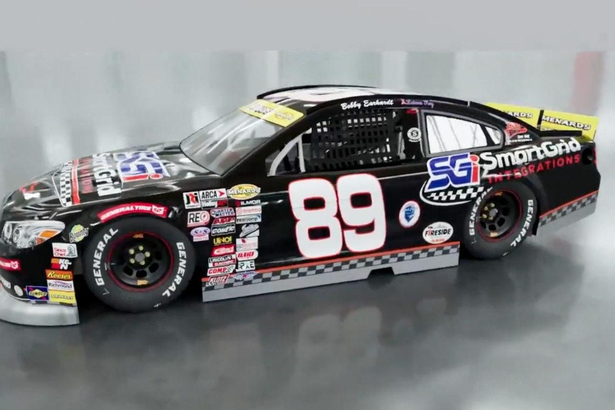 Bobby Dale Earnhardt pays tribute to grandfather with Daytona paint scheme