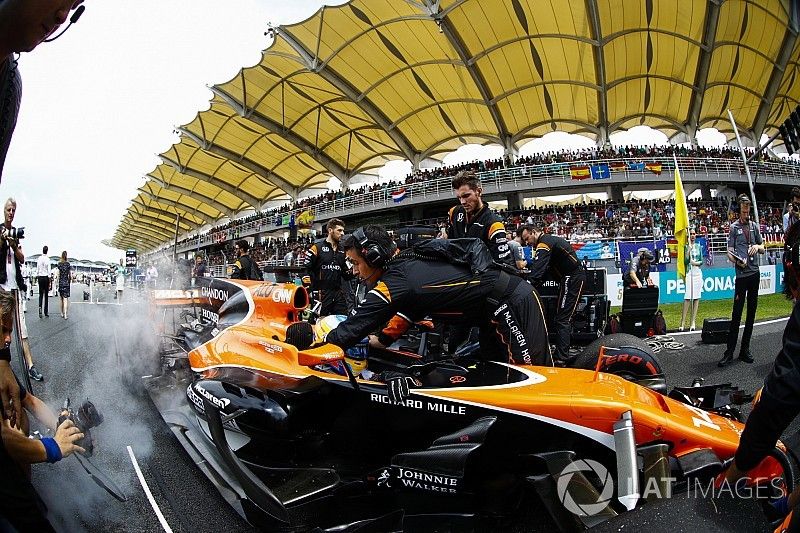 McLaren y otros equipos podrían haberse saltado las reglas en Sepang