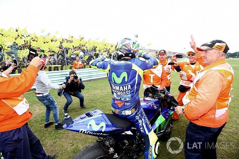 Ganador de la carrera Valentino Rossi, Yamaha Factory Racing