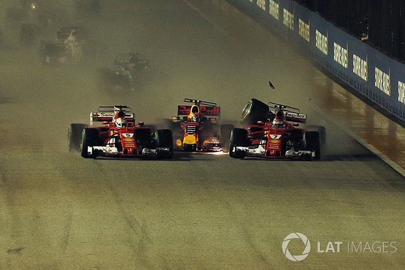 Fotogallery: le Ferrari out al via di Singapore nel crash con Verstappen