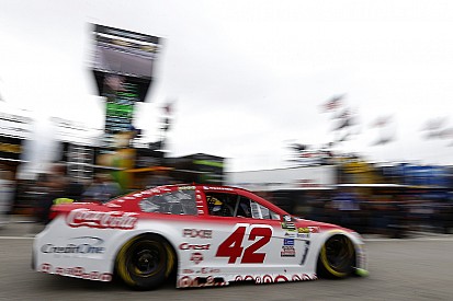 Larson tops second practice at NHMS over Blaney and Truex