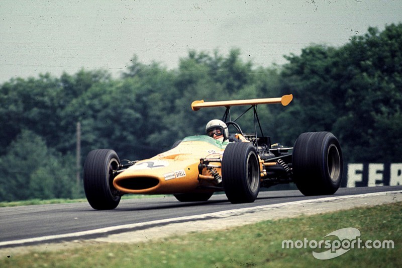 Ezen a napon: Elhunyt a McLaren alapítója