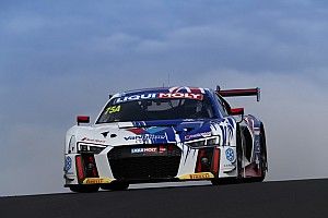 Tander, van der Linde locked in for Audi Bathurst charge