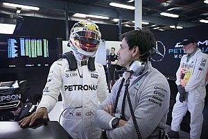 Mercedes: renovação com Hamilton é “questão de tempo”