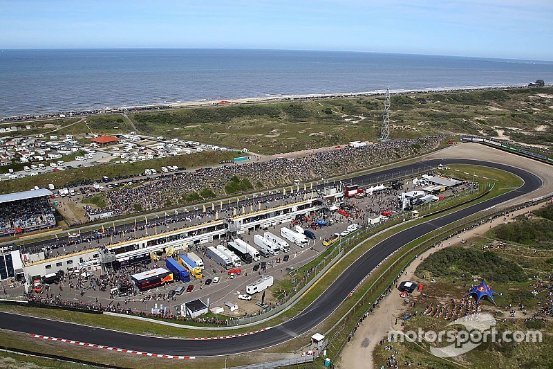 Drukte op toegangswegen Circuit Zandvoort voor Max Verstappen
