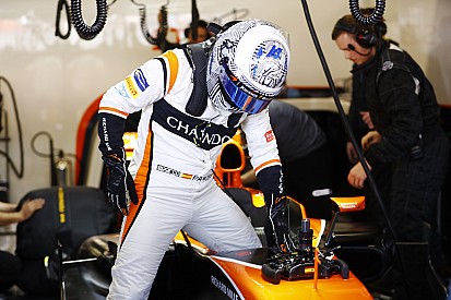 Honda pas fiable, Alonso a passé la matinée à jouer au tennis !
