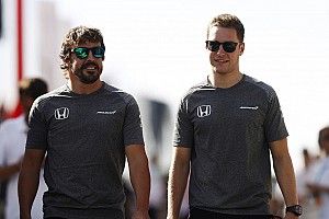 Alonso y Vandoorne salvan los muebles en un cuestionario de la F1