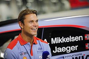 Hyundai: Mikkelsen ha testato la i20 R5 per portare avanti lo sviluppo