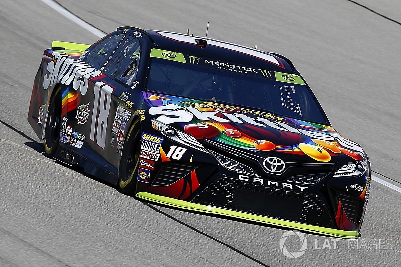 Kyle Busch beim NASCAR Playoff-Auftakt in Chicago auf Pole