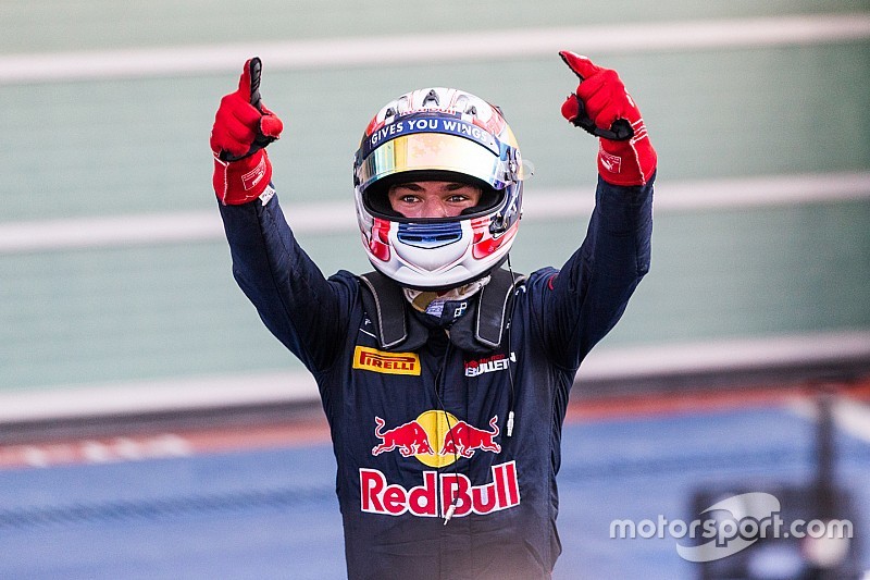 GP2阿布扎比冲刺赛:加斯利问鼎总冠军