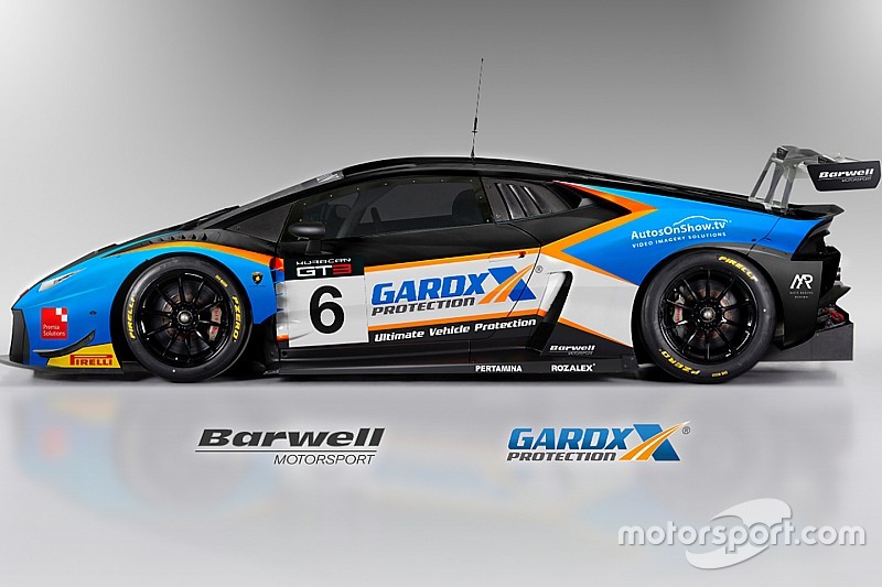 Tordoff switches to British GT for 2017 season