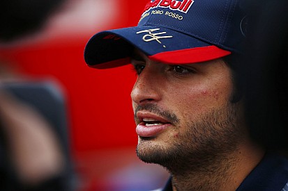 Sainz stays shtum as F1 engine saga reaches end