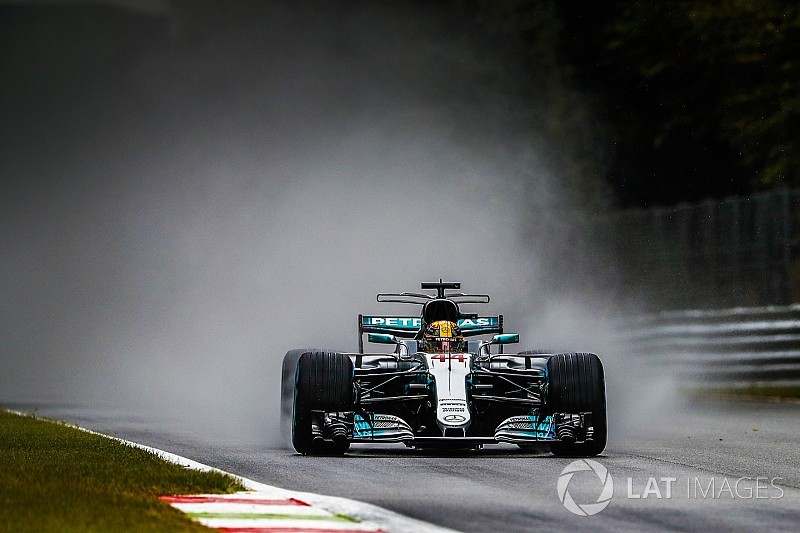 Hamilton: "Cerco di capire dove ieri ho dato un secondo a tutti"