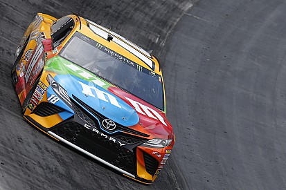Kyle Busch lidera la primera práctica del sábado en Bristol