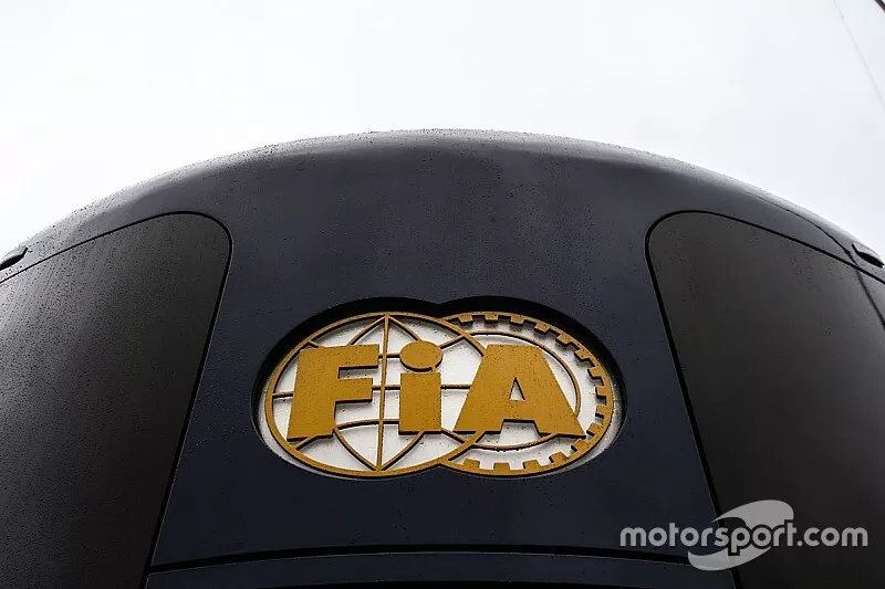 FIA Motorhome y logo