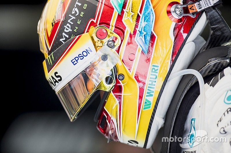 Hamilton felicita Bottas e diz: “Ferrari deve se aproximar”