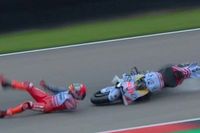 V&iacute;deo: M&aacute;rquez vuelve a caerse en Sachsenring; &iexcl;highside en la Pr&aacute;ctica!