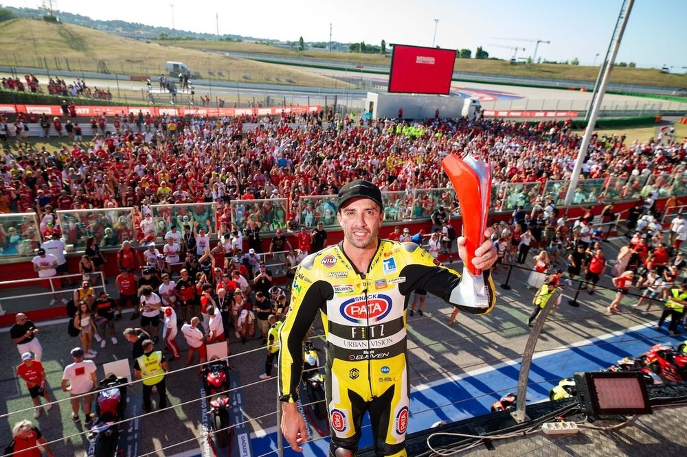 Andrea Iannone, Team Go Eleven 