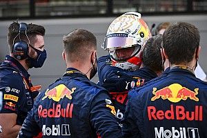 La razón del enojo de Verstappen con Red Bull por la radio