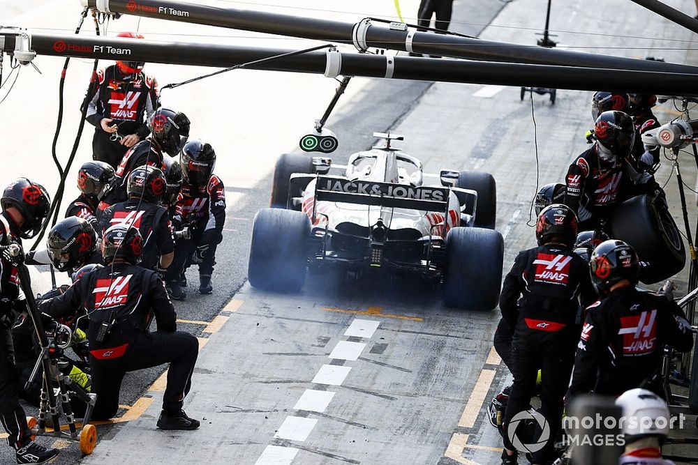 Romain Grosjean, Haas VF-20, leaves his pit box