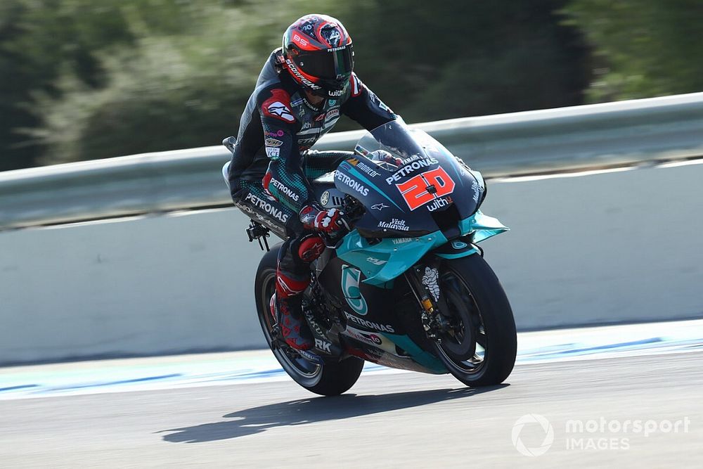 MotoGP, Andalusia: Quartararo nel tris Yamaha, Rossi terzo