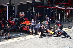 На машину Ферстаппена перед гонкой вернули старый мотор