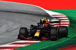 Albon: batida com Hamilton me impediu de lutar pela vitória