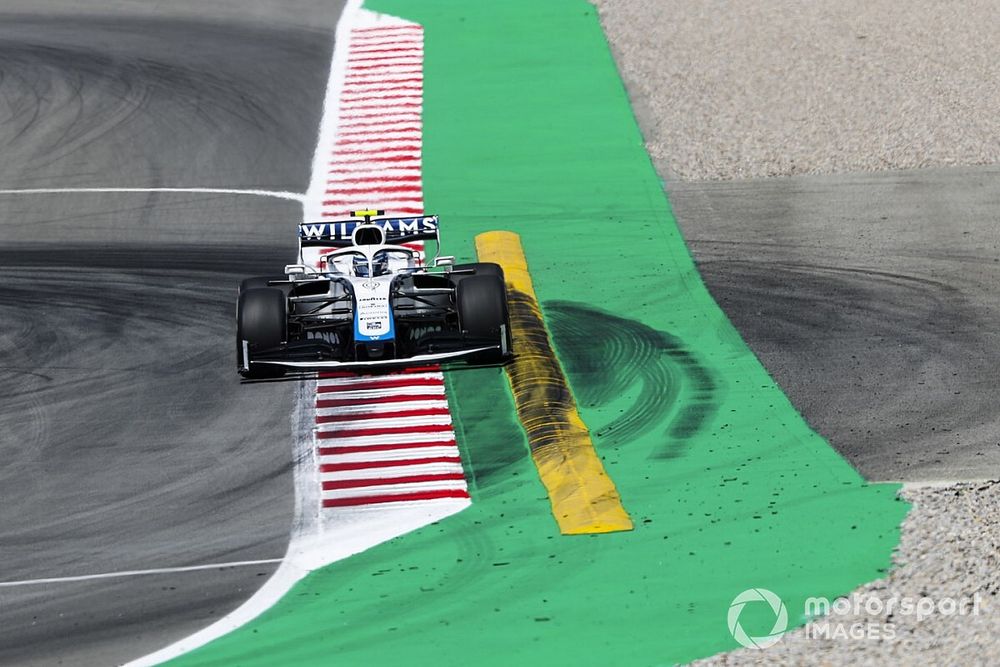 Latifi reed GP Spanje met amandelontsteking: “Vreesde voor corona”