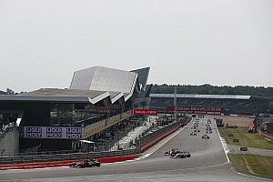 GP del 70º Aniversario F1: el vuelta a vuelta de la carrera