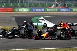 Mercedes "sleeping" when Verstappen got ahead - Bottas