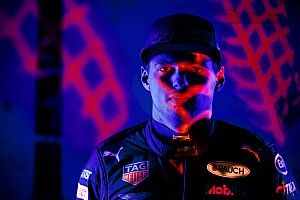 Red Bull: filming day senza Verstappen a Silverstone!