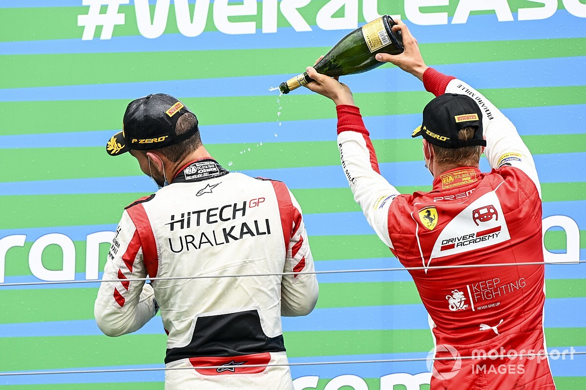 Hungría F2: Ghiotto aguanta la carga de Ilott para ganar