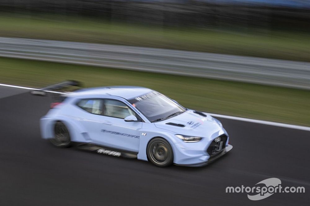 Hyundai Veloster N ETCR