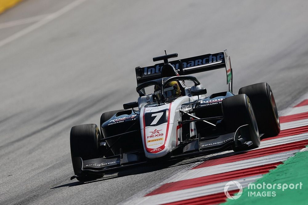 Pourchaire signe un premier succès opportuniste en FIA F3