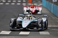 Vandoorne op pole in Rome, Frijns en De Vries completeren top-drie