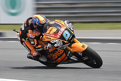 Navarro se lleva en Valencia la última pole de 2019 en Moto2