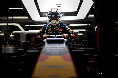 Verstappen lenyomta Hamiltont a Red Bull-Hondával, aminek örül