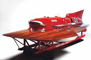 Единственная гоночная лодка Ferrari уйдет с аукциона