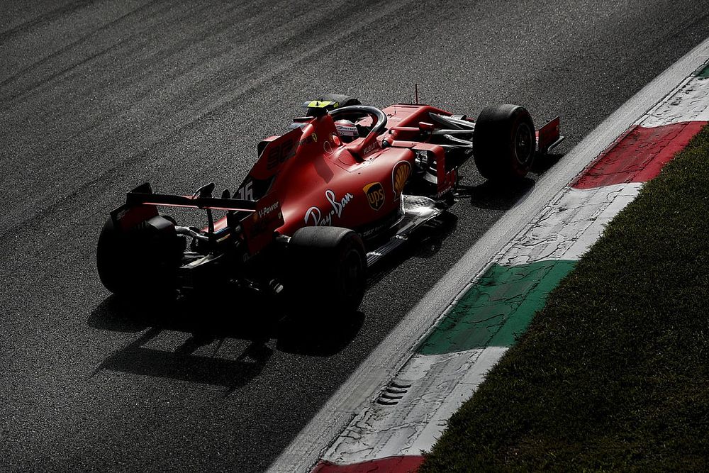 Ferrari везет в Сингапур большой пакет обновлений