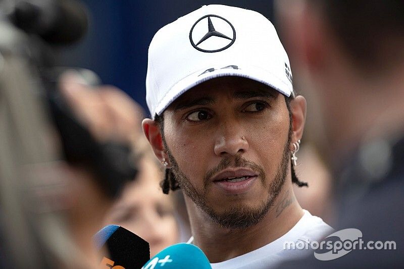 Хэмилтон: Mercedes не фаворит в оставшихся гонках