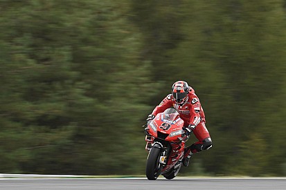 Le choix de pneus pour la course, un casse-tête pour les pilotes Ducati